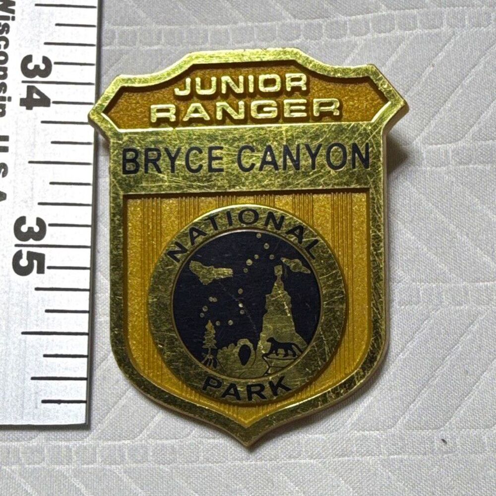 Junior Ranger Bryce Canyon National Park Pinback Badge - National Parks
